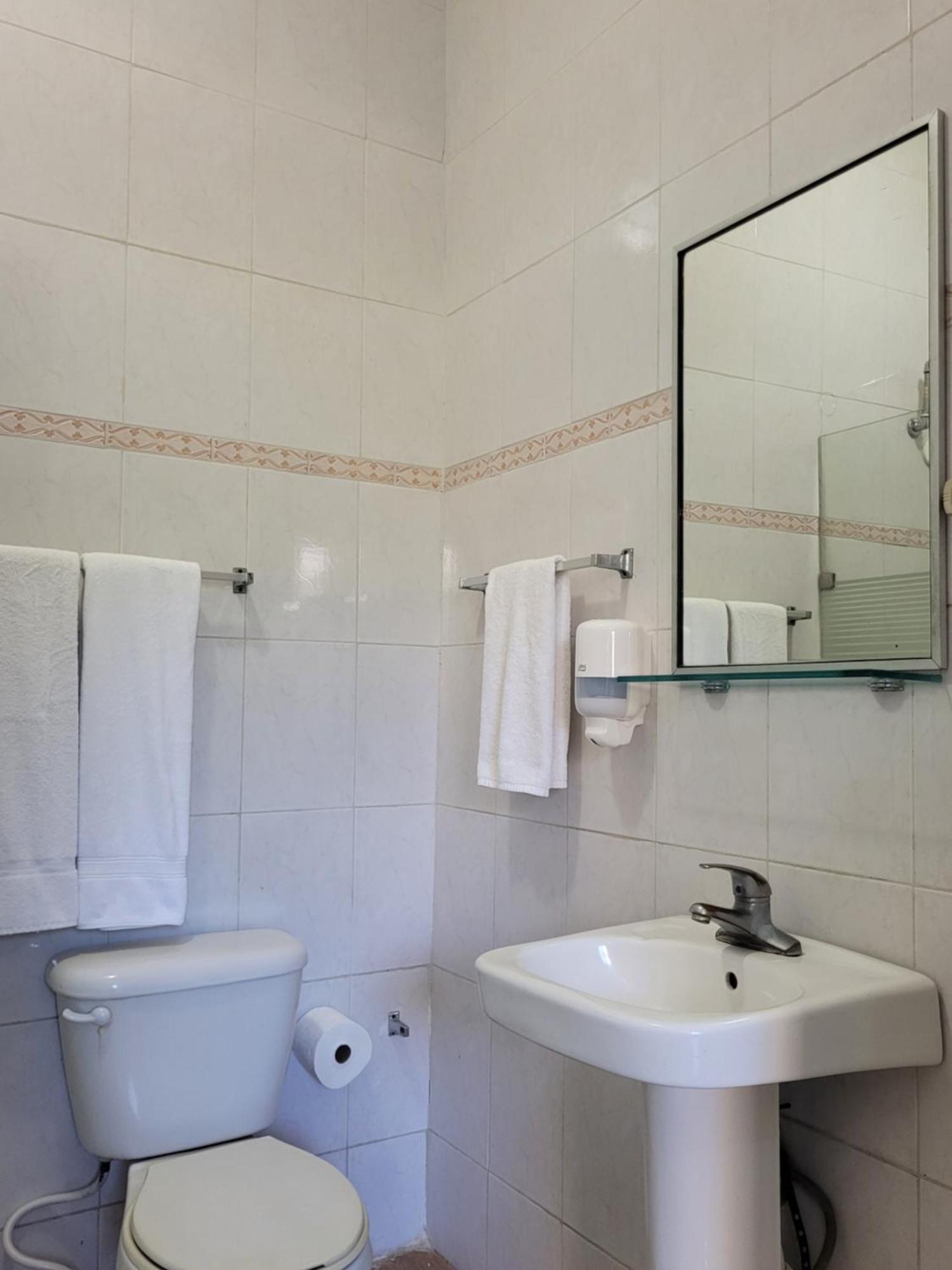 Aparta Hotel Drake Bolivar Santo Domingo Exteriör bild